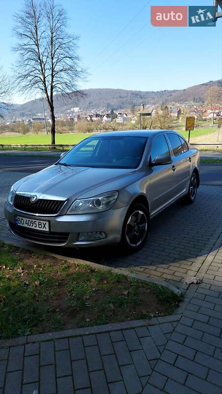 Седан Skoda Octavia 2011 в Тернополі