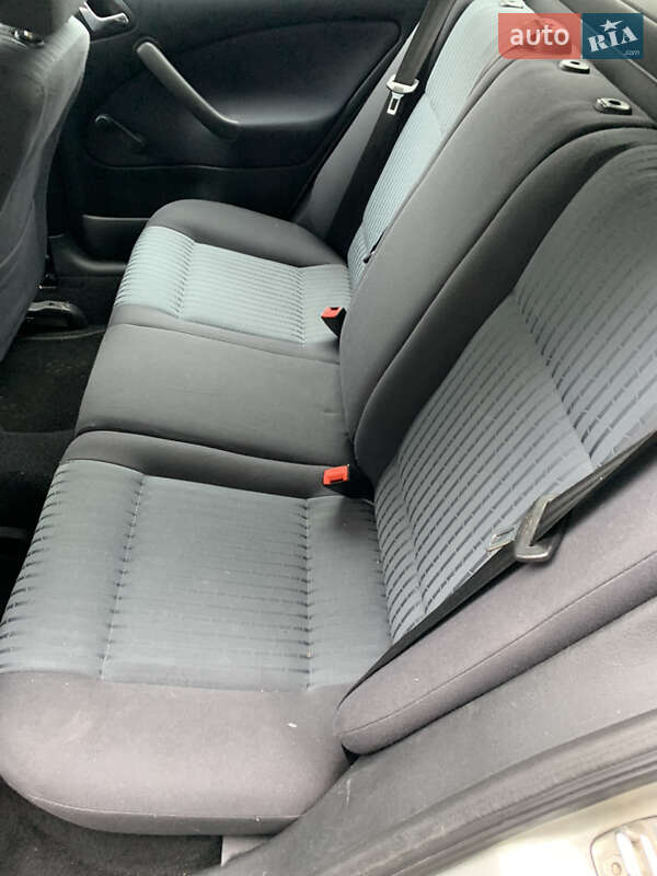 Універсал Skoda Octavia 2007 в Рівному