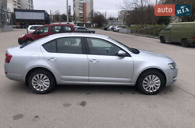 Ліфтбек Skoda Octavia 2016 в 