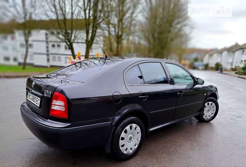 Ліфтбек Skoda Octavia 2006 в Драбіву