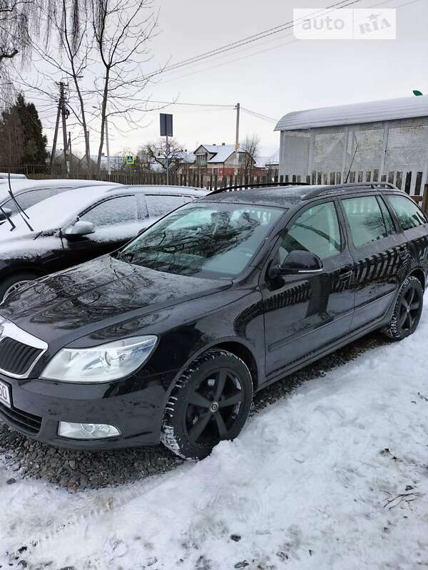 Універсал Skoda Octavia 2009 в Самборі