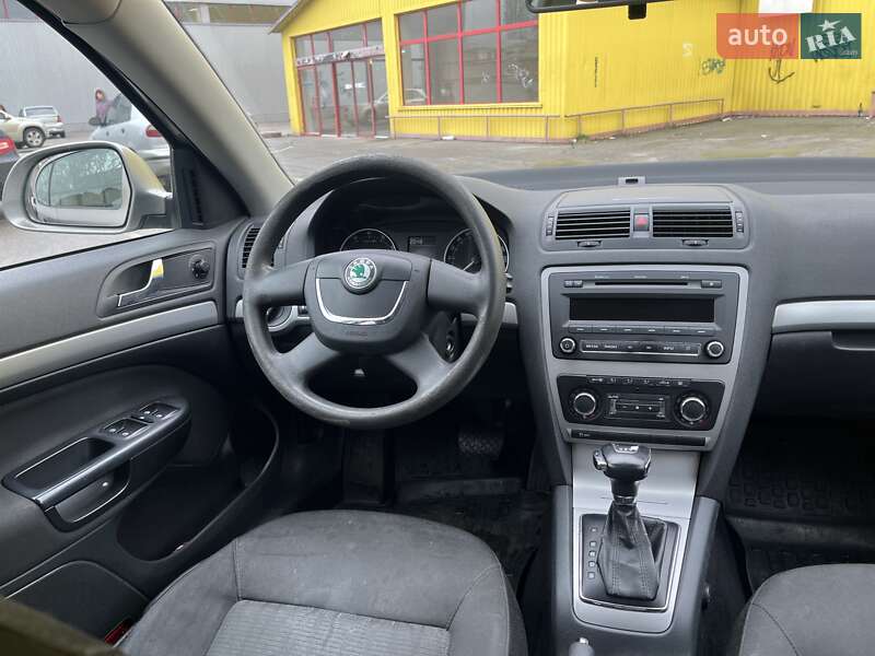 Лифтбек Skoda Octavia 2010 в Кропивницком фото 13 Лифтбек Skoda Octavia 2010 в Кропивницком