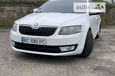 Универсал Skoda Octavia 2013 в Мостиске