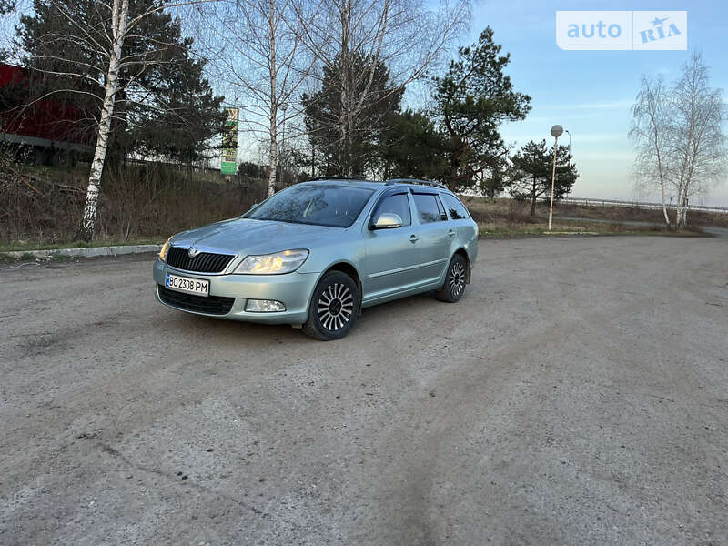 Универсал Skoda Octavia 2010 в Львове