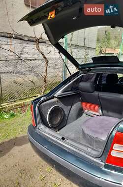 Лифтбек Skoda Octavia 2002 в 