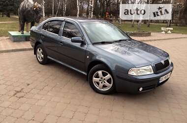 Ліфтбек Skoda Octavia 2004 в Краснограді