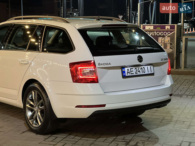 Універсал Skoda Octavia 2018 в Дніпрі