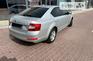 Лифтбек Skoda Octavia 2016 в Одессе