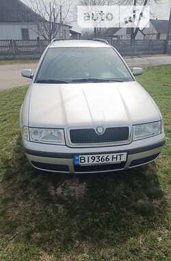 Универсал Skoda Octavia 2001 в Лохвице