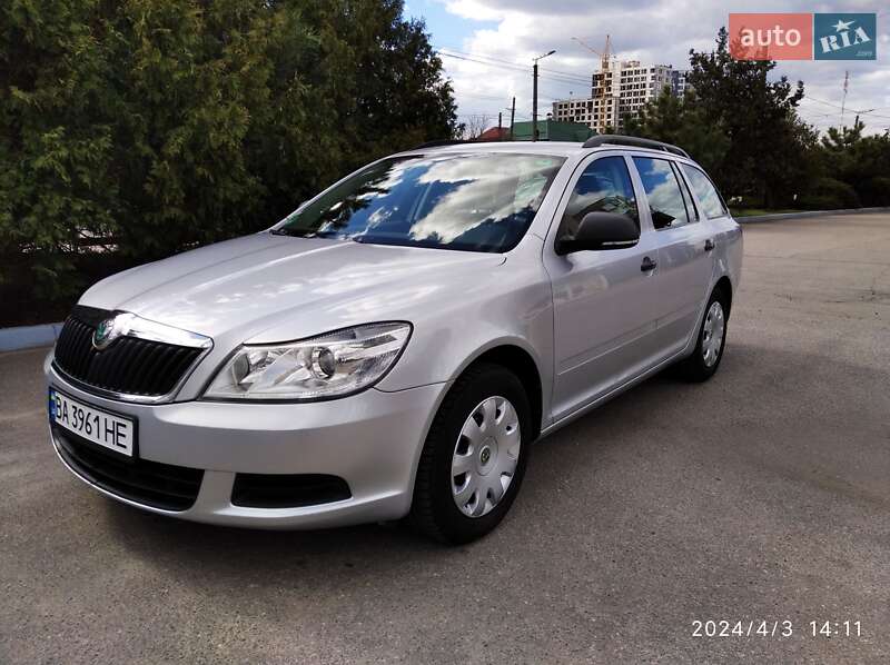 Універсал Skoda Octavia 2010 в Кропивницькому