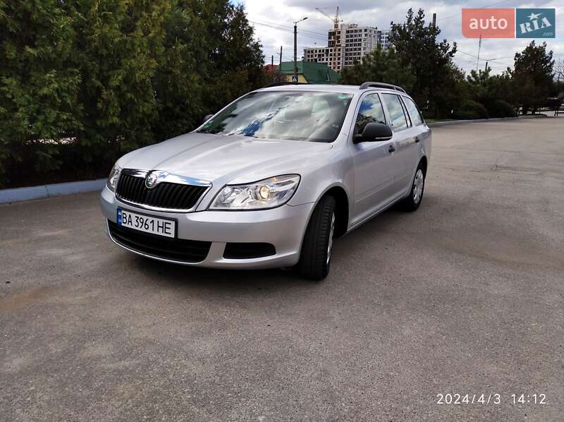 Універсал Skoda Octavia 2010 в Кропивницькому