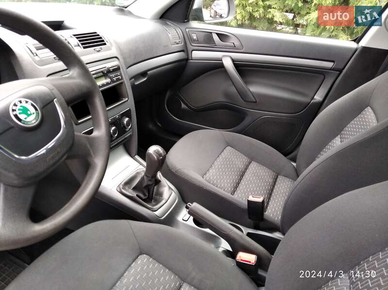 Універсал Skoda Octavia 2010 в Кропивницькому
