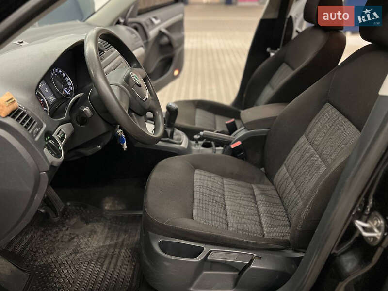 Лифтбек Skoda Octavia 2011 в Днепре фото 21 Лифтбек Skoda Octavia 2011 в Днепре