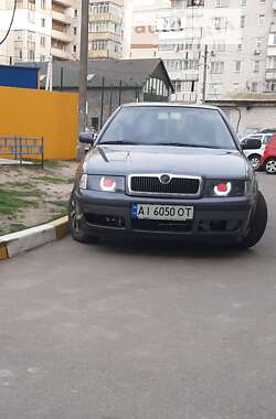 Лифтбек Skoda Octavia 2004 в Киеве