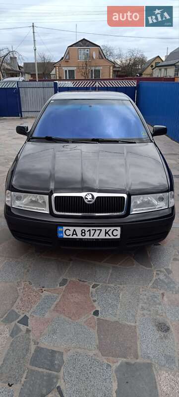 Лифтбек Skoda Octavia 2003 в Жашкове