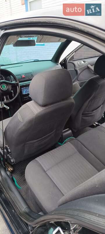 Лифтбек Skoda Octavia 2003 в Жашкове