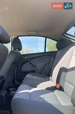 Лифтбек Skoda Octavia 2008 в 