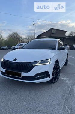 Лифтбек Skoda Octavia 2022 в Днепре