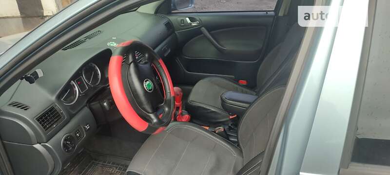 Ліфтбек Skoda Octavia 2003 в Кривому Розі