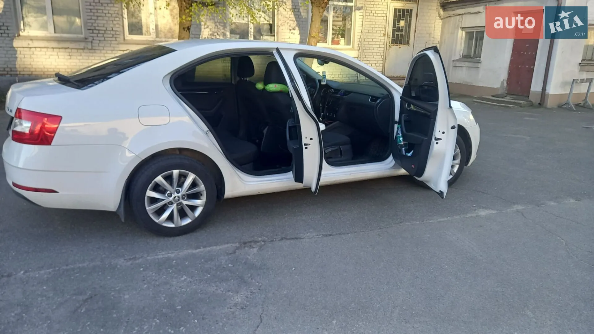2017 Skoda Octavia - мініатюра 10