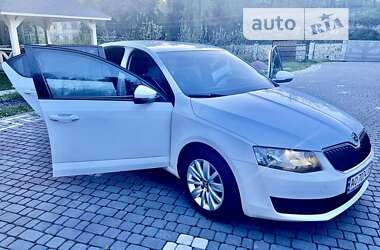 Лифтбек Skoda Octavia 2014 в Тячеве