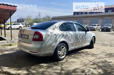 Лифтбек Skoda Octavia 2011 в Кропивницком