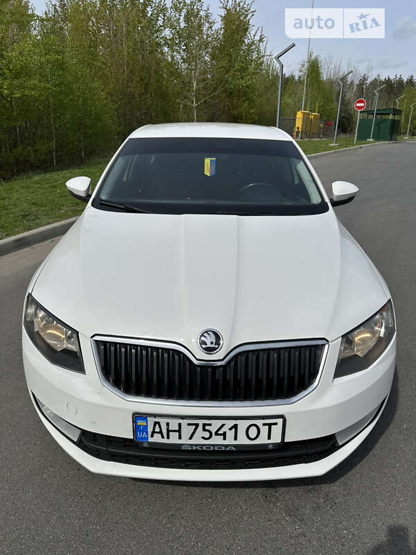Лифтбек Skoda Octavia 2015 в 