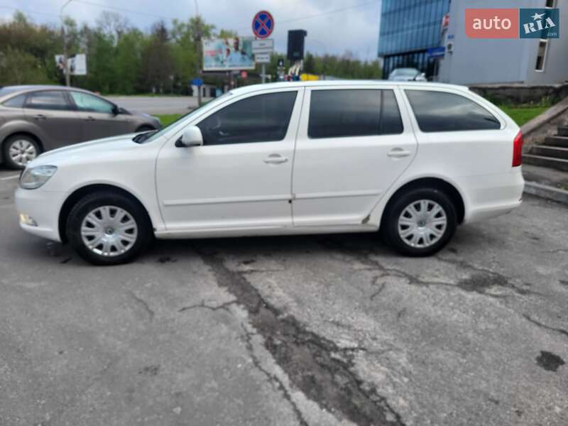 Універсал Skoda Octavia 2010 в Тернополі