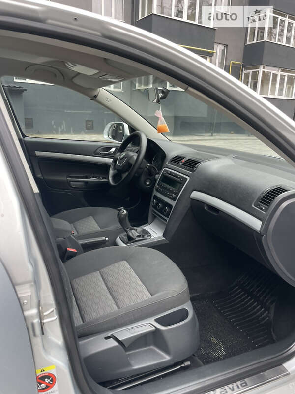 Лифтбек Skoda Octavia 2011 в Ахтырке фото 14 Лифтбек Skoda Octavia 2011 в Ахтырке