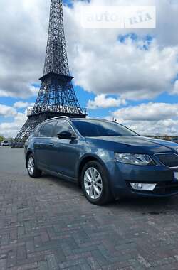 Универсал Skoda Octavia 2015 в Харькове