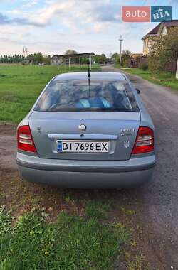 Лифтбек Skoda Octavia 2001 в Кременчуге
