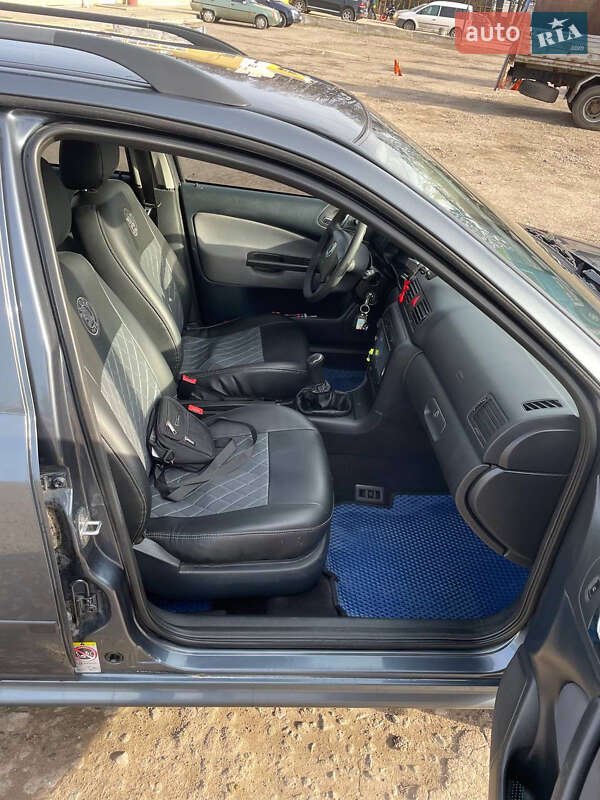 Универсал Skoda Octavia 2008 в Виннице