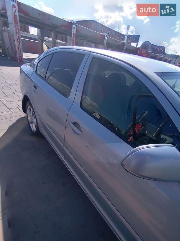 Лифтбек Skoda Octavia 2010 в Хусте