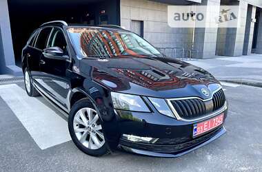 Универсал Skoda Octavia 2018 в Киеве