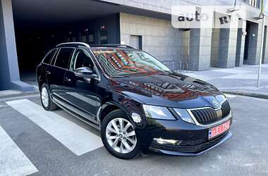 Универсал Skoda Octavia 2018 в Киеве