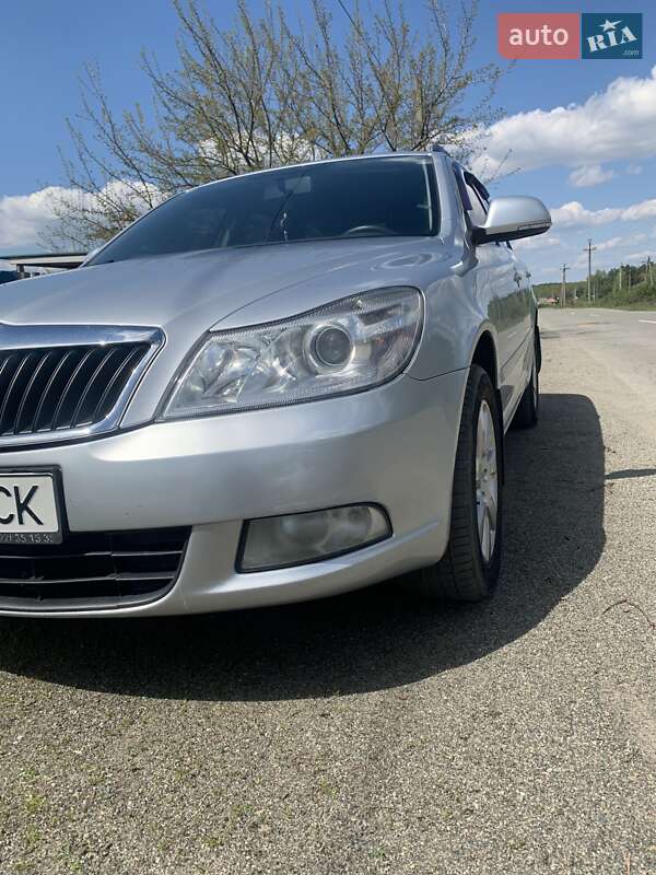 Універсал Skoda Octavia 2010 в Малині