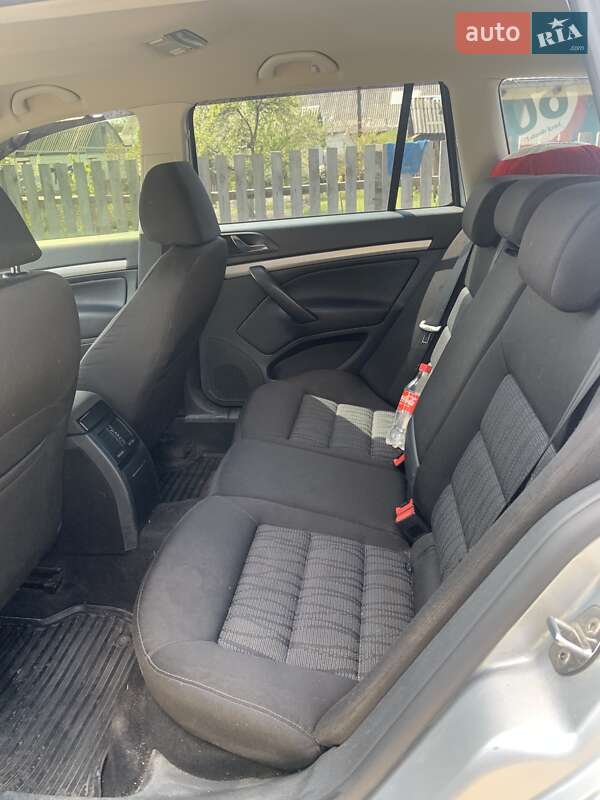 Універсал Skoda Octavia 2010 в Малині