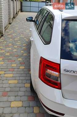 Универсал Skoda Octavia 2019 в 