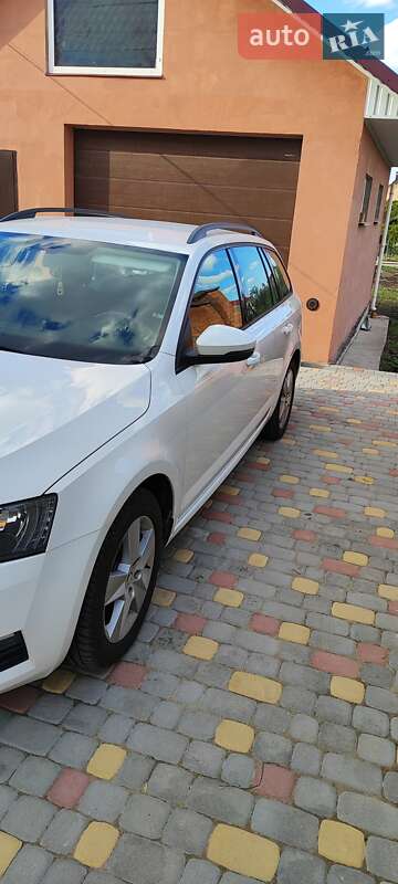Универсал Skoda Octavia 2019 в Виннице
