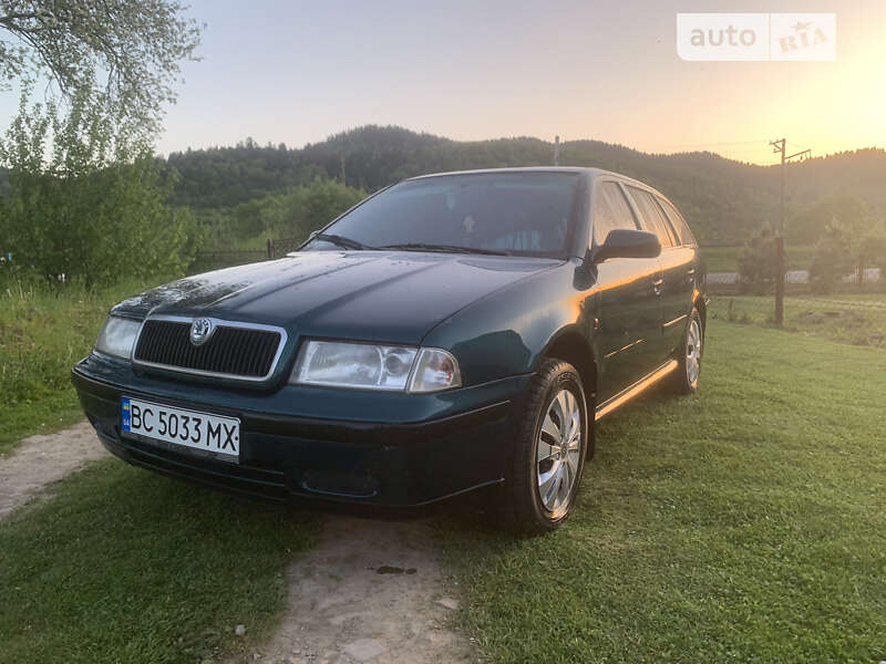 Универсал Skoda Octavia 1999 в Старом Самборе