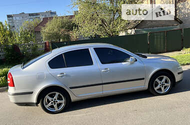 Лифтбек Skoda Octavia 2006 в Киеве