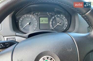 Лифтбек Skoda Octavia 2008 в 