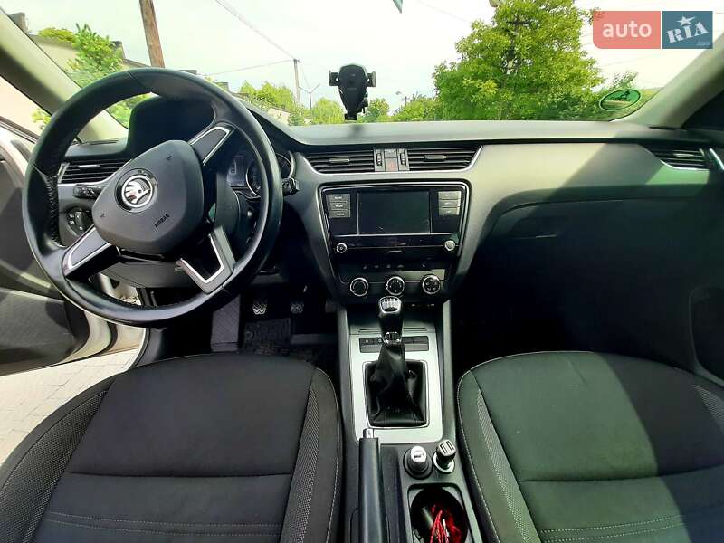 Лифтбек Skoda Octavia 2017 в Ужгороде