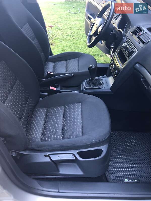 Лифтбек Skoda Octavia 2012 в Старом Самборе