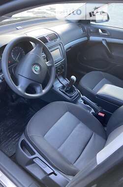 Ліфтбек Skoda Octavia 2006 в Івано-Франківську