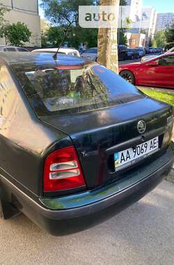 Лифтбек Skoda Octavia 2004 в Киеве