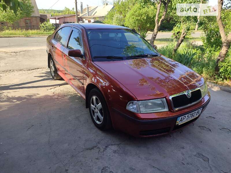 Лифтбек Skoda Octavia 2001 в Запорожье