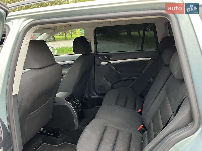 Універсал Skoda Octavia 2012 в Дрогобичі