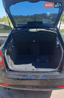 Лифтбек Skoda Octavia 2012 в 