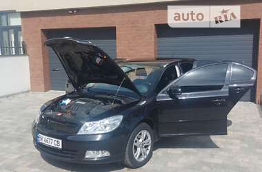 Лифтбек Skoda Octavia 2009 в Ровно